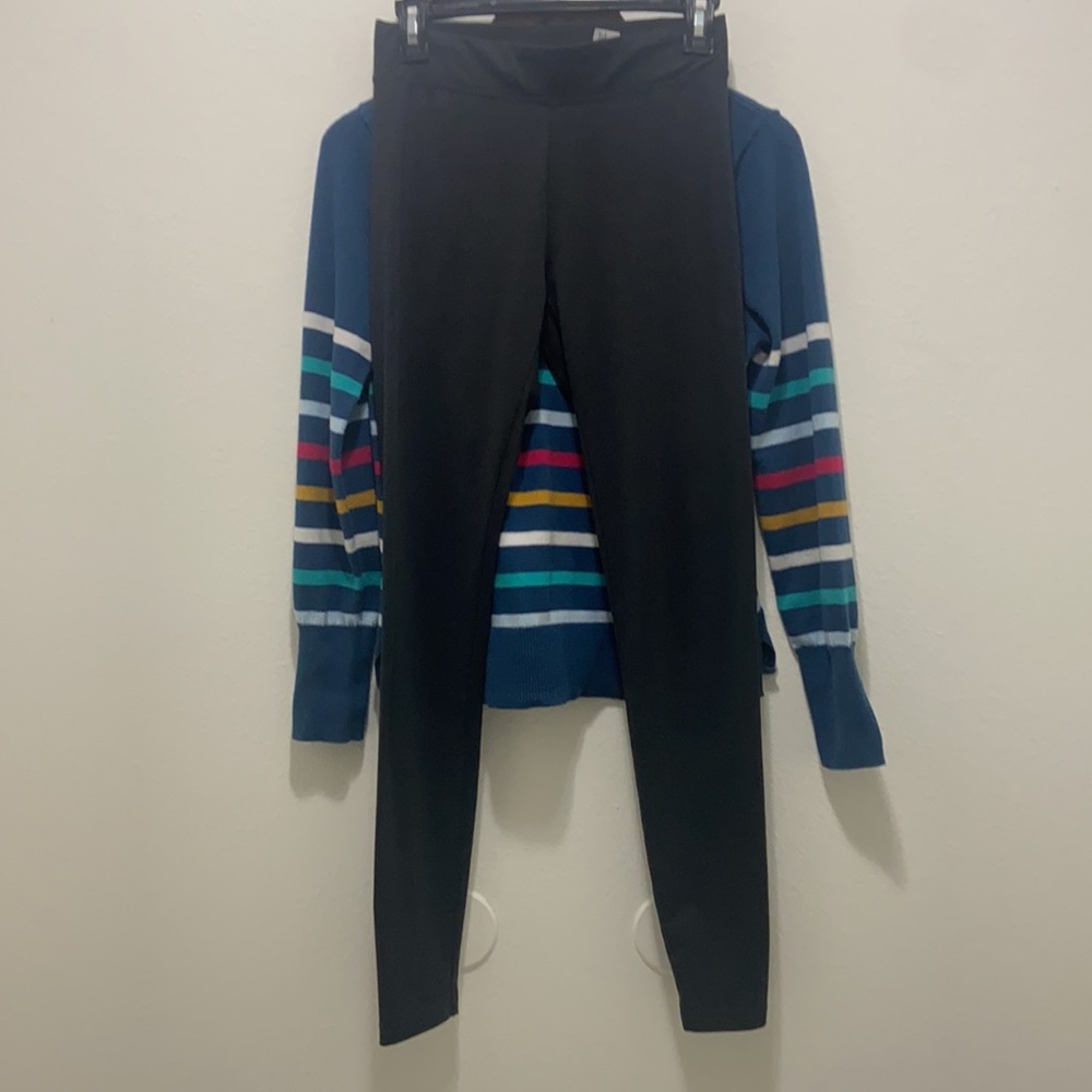 Sweater/ legging bundle - Picture 5 of 6
